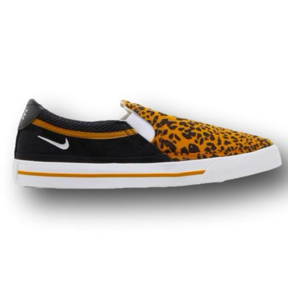 NEW NIKE Women's Court Legacy Leopard Slip-On Sneakers  Size 9